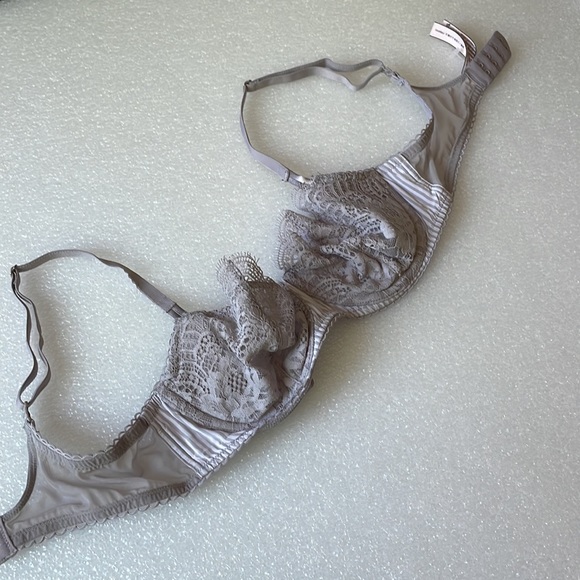 Victoria’s Secret Dream Angels underwire grey lace and stripe combo Sz 34C - Picture 2 of 7